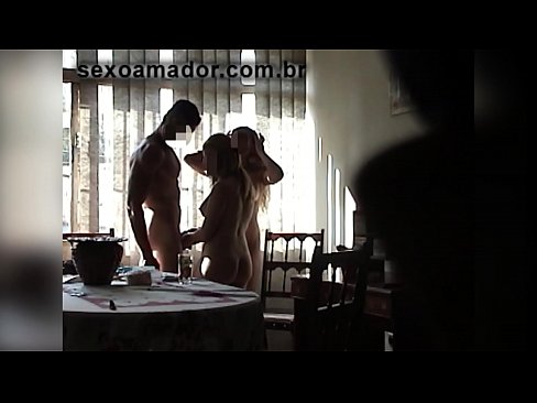 ❤️ Sekso draugės kviečia milžinišką vyrą ir seksą trise su juo ❤️ Porno fb prie mūsų