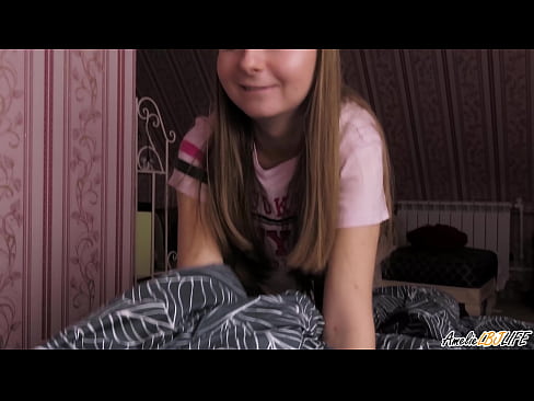 ❤️ Blondinė giliai čiulpia savo BFF ir gauna spermos į burną ❤️ Porno fb prie mūsų